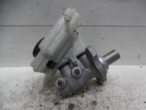 Used Master cylinder Mini Clubman (R55) 1.6 Cooper D Price on request offered by Verhoef Cars & Parts