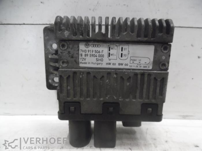 Usagé Ordinateur refroidisseur Volkswagen Transporter T5 2.5 TDi Prix € 40,00 Règlement à la marge proposé par Verhoef Cars & Parts