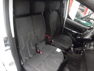 Used Double front seat, right Ford Connect Price € 484,00 Inclusive VAT offered by Verhoef Cars & Parts