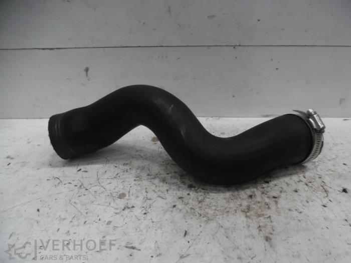 Gebrauchte Intercooler Schlauch Ford Transit Connect (PJ2) 1.0 EcoBoost 12V 100 Preis auf Anfrage angeboten von Verhoef Cars & Parts