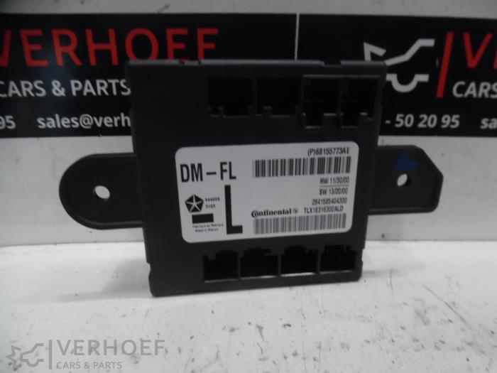 Używane Modul Comfort Dodge 1500 Standard Cab (DS) 5.7 Hemi V8 Cena € 90,75 Z VAT oferowane przez Verhoef Cars & Parts