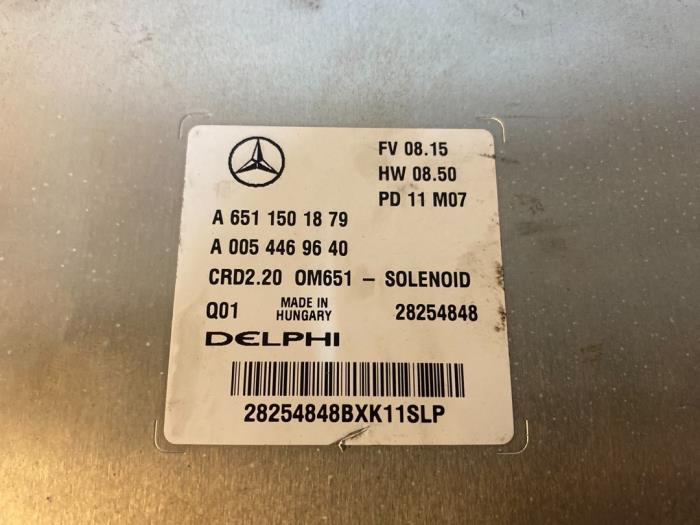 Calculateur moteur d'un Mercedes-Benz Vito (639.7) 2.2 113 CDI 16V Euro 5 2013