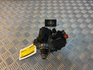 Used Diesel pump Mercedes Sprinter 3t (906.71) 216 CDI 16V Price € 202,01 Inclusive VAT offered by Autodemontage N. Vos