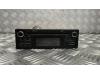Radio CD player from a Renault Trafic New (JL), 2001 / 2015 2.0 dCi 16V 115, Minibus, Diesel, 1.995cc, 84kW (114pk), FWD, M9R780; M9R782; M9R692; M9RF6; M9R630; M9RA6; M9R786, 2006-10 / 2015-02 2015