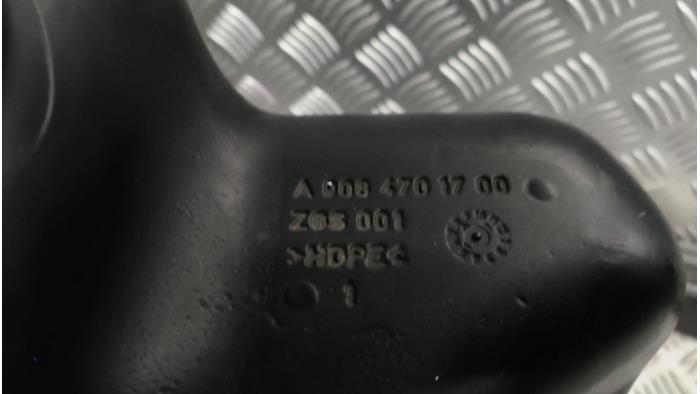 Depósito Adblue de un Mercedes-Benz Sprinter 3,5t (906.73) 316 CDI 16V 2017