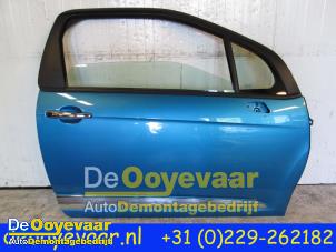 Używane Drzwi prawe wersja 2-drzwiowa Citroen DS3 (SA) 1.6 e-HDi Cena € 75,00 Procedura marży oferowane przez Autodemontagebedrijf De Ooyevaar