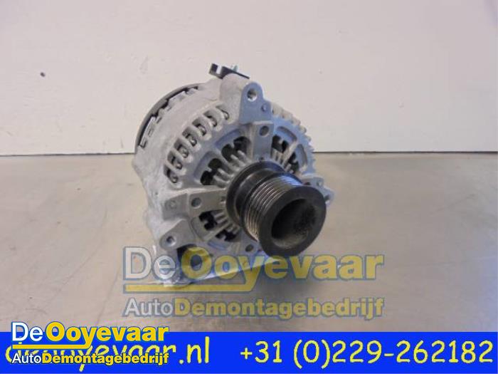 Begagnade Dynamo BMW 1 serie (F20) 118i 1.5 TwinPower 12V Pris € 39,99 Marginaltabell erbjuds av Autodemontagebedrijf De Ooyevaar