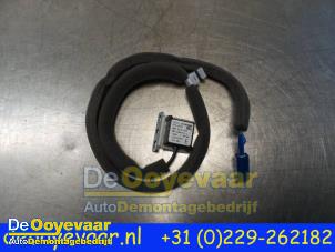 Używane Antena GPS Nissan Juke (F15) 1.6 16V Cena € 24,99 Procedura marży oferowane przez Autodemontagebedrijf De Ooyevaar