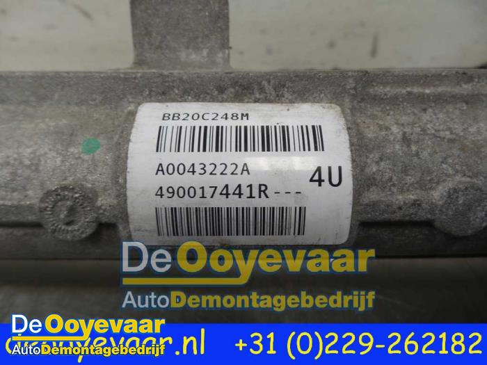 Steering box from a Renault Megane IV (RFBB) 1.5 Energy dCi 110 2016