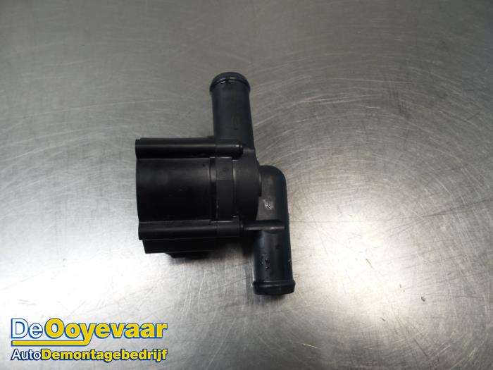 Water pump Volvo V60 I 2.4 D6 20V Plug-in Hybrid AWD - 31366009 D5244T15