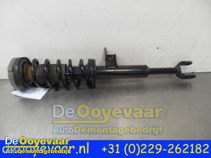 Used Front shock absorber rod, right BMW 5 serie (F10) 520d 16V Price € 74,99 Margin scheme offered by Autodemontagebedrijf De Ooyevaar