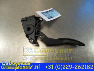 Używane Czujnik polozenia pedalu gazu Renault Kadjar (RFEH) 1.5 dCi DPF Cena € 24,99 Procedura marży oferowane przez Autodemontagebedrijf De Ooyevaar