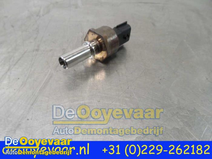 Begagnade Bränsletryckssensor Renault Kadjar (RFEH) 1.5 dCi DPF Pris € 25,00 Marginaltabell erbjuds av Autodemontagebedrijf De Ooyevaar