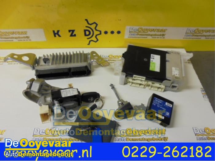 Used Ignition lock + computer Toyota Verso S 1.33 16V Dual VVT-I Price € 75,00 Margin scheme offered by Autodemontagebedrijf De Ooyevaar