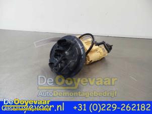 Usados Bomba de alimentación Mercedes E (W213) E-220d 2.0 Turbo 16V Precio € 39,99 Norma de margen ofrecido por Autodemontagebedrijf De Ooyevaar