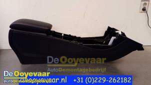 Used Armrest Mercedes GLA (156.9) 2.2 200 CDI, d 16V Price € 74,99 Margin scheme offered by Autodemontagebedrijf De Ooyevaar