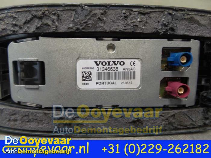 Antenne van een Volvo V40 (MV) 1.6 D2 2013