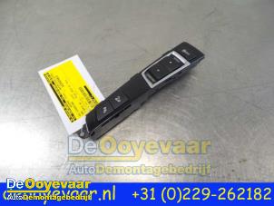 Gebrauchte PDC Schalter BMW 7 serie (F01/02/03/04) 740d xDrive 24V Preis € 74,99 Margenregelung angeboten von Autodemontagebedrijf De Ooyevaar