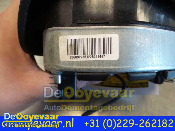 Left airbag (steering wheel) from a BMW 7 serie (F01/02/03/04) 740d xDrive 24V 2012
