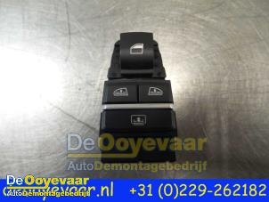 Usagé Commutateur vitre électrique BMW 7 serie (F01/02/03/04) 740d xDrive 24V Prix € 24,99 Règlement à la marge proposé par Autodemontagebedrijf De Ooyevaar