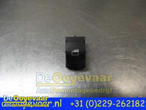 Used Electric window switch BMW 7 serie (F01/02/03/04) 740d xDrive 24V Price € 24,99 Margin scheme offered by Autodemontagebedrijf De Ooyevaar