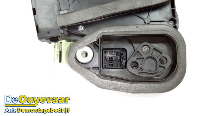 Rear door lock mechanism 4-door, left from a Opel Astra K 1.4 Turbo 16V 2018