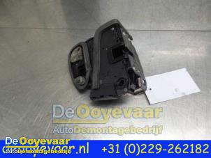 Usagé Serrure arrière droite Opel Astra K 1.4 Turbo 16V Prix € 29,99 Règlement à la marge proposé par Autodemontagebedrijf De Ooyevaar