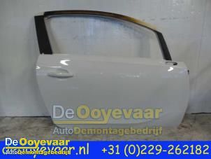 Gebrauchte Tür 2-türig rechts Opel Corsa E 1.0 SIDI Turbo 12V Preis € 69,99 Margenregelung angeboten von Autodemontagebedrijf De Ooyevaar