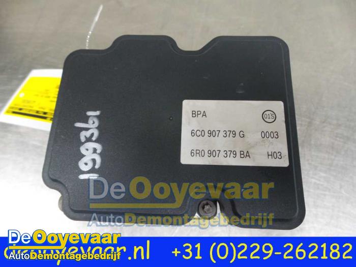 Used ABS pump Volkswagen Polo V (6R) 1.0 12V BlueMotion Technology Price € 14,99 Margin scheme offered by Autodemontagebedrijf De Ooyevaar
