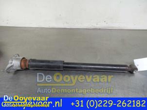 Used Rear shock absorber, right Mercedes A (W176) 1.8 A-200 CDI 16V Price € 24,98 Margin scheme offered by Autodemontagebedrijf De Ooyevaar