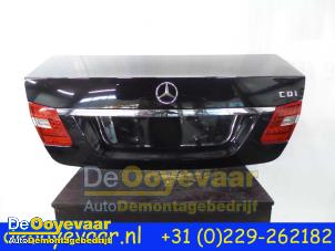 Used Tailgate Mercedes E (W212) E-200 CDI 16V BlueEfficiency,BlueTEC Price € 89,99 Margin scheme offered by Autodemontagebedrijf De Ooyevaar