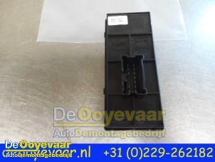 Gebrauchte Elektrisches Fenster Schalter Nissan Leaf (ZE0) Leaf Preis € 14,99 Margenregelung angeboten von Autodemontagebedrijf De Ooyevaar