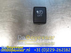 Usados Interruptor Nissan Leaf (ZE0) Leaf Precio € 19,99 Norma de margen ofrecido por Autodemontagebedrijf De Ooyevaar