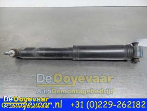 Used Rear shock absorber, right Renault Scénic IV (RFAJ) 1.7 Blue dCi 150 Price € 29,99 Margin scheme offered by Autodemontagebedrijf De Ooyevaar