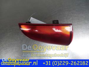 Gebrauchte Reflektor Zierblech hinten Mercedes Vito (639.6) 2.2 111 CDI 16V Preis € 14,99 Margenregelung angeboten von Autodemontagebedrijf De Ooyevaar