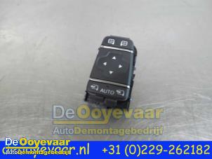 Gebrauchte Spiegel Schalter Renault Captur (2R) 0.9 Energy TCE 12V Preis € 24,99 Margenregelung angeboten von Autodemontagebedrijf De Ooyevaar
