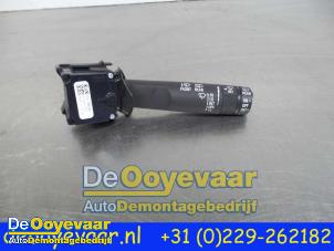Gebrauchte Scheibenwischer Schalter Opel Corsa E 1.4 16V Preis € 19,99 Margenregelung angeboten von Autodemontagebedrijf De Ooyevaar