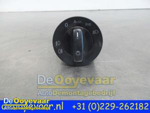 Gebrauchte Licht Schalter Volkswagen Passat Variant (3C5) 2.0 TDI 16V 140 Preis € 19,99 Margenregelung angeboten von Autodemontagebedrijf De Ooyevaar