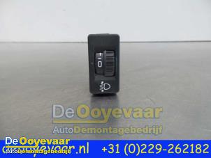 Used Height control switch Citroen C4 Grand Picasso (3A) 1.6 BlueHDI 120 Price € 9,99 Margin scheme offered by Autodemontagebedrijf De Ooyevaar