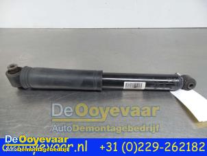 Używane Amortyzator lewy tyl Renault Megane IV (RFBB) 1.5 Energy dCi 110 Cena € 39,99 Procedura marży oferowane przez Autodemontagebedrijf De Ooyevaar