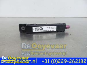 Używane Wzmacniacz anteny Volkswagen Golf VII (AUA) 1.2 TSI BlueMotion 16V Cena € 19,98 Procedura marży oferowane przez Autodemontagebedrijf De Ooyevaar