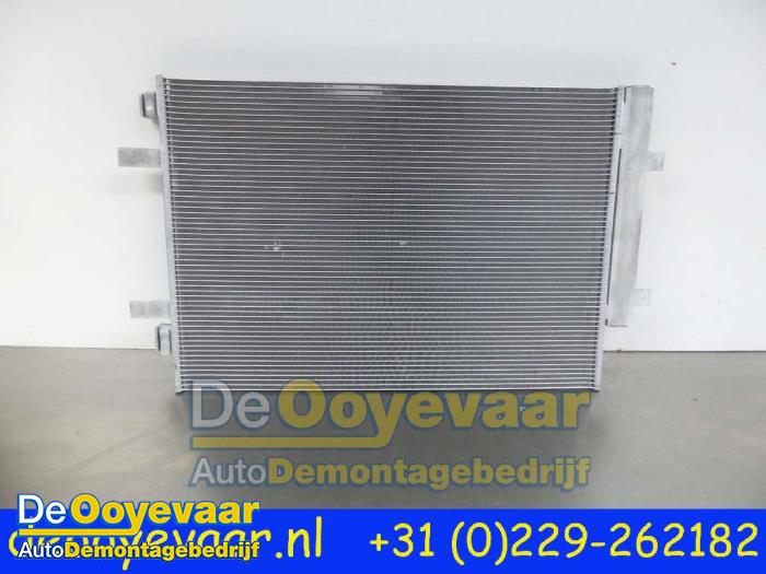 Air conditioning condenser from a Renault Scénic IV (RFAJ) 1.6 Energy dCi 160 EDC 2018
