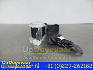 Usagé Ceinture arrière gauche Toyota Aygo (B10) 1.0 12V VVT-i Prix € 19,99 Règlement à la marge proposé par Autodemontagebedrijf De Ooyevaar