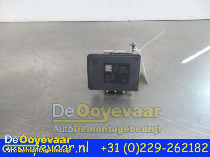 Używane Pompa ABS Renault Talisman (RFDL) 2.0 Blue dCi 160 Cena € 29,99 Procedura marży oferowane przez Autodemontagebedrijf De Ooyevaar