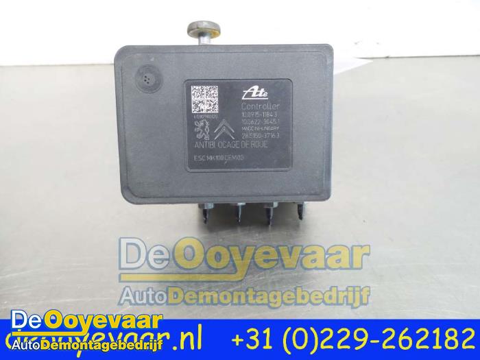Używane Pompa ABS Peugeot 208 I (CA/CC/CK/CL) 1.4 HDi Cena € 19,99 Procedura marży oferowane przez Autodemontagebedrijf De Ooyevaar
