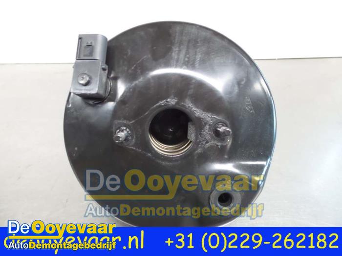 Begagnade Bromsservo Mercedes C (W204) 2.2 C-220 CDI 16V BlueEFFICIENCY Pris € 25,00 Marginaltabell erbjuds av Autodemontagebedrijf De Ooyevaar