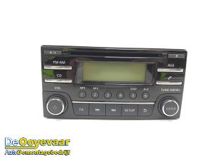 Used Radio CD player Nissan Micra (K13) 1.2 12V Price € 124,99 Margin scheme offered by Autodemontagebedrijf De Ooyevaar