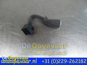 Used Microphone Nissan Micra (K13) 1.2 12V Price € 14,99 Margin scheme offered by Autodemontagebedrijf De Ooyevaar