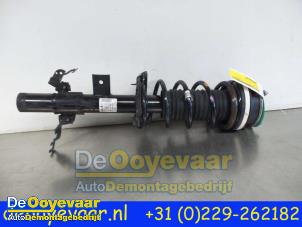 Used Rear shock absorber rod, right Landrover Range Rover Evoque (LVJ/LVS) 2.0 D 180 16V 5-drs. Price € 89,99 Margin scheme offered by Autodemontagebedrijf De Ooyevaar