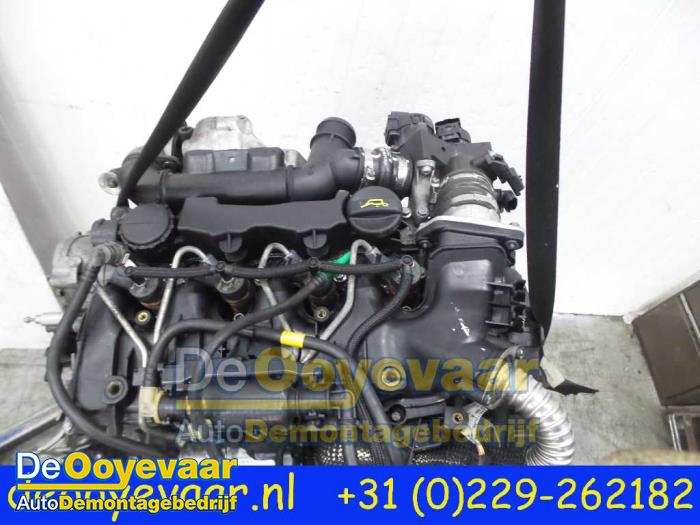 Engine from a MINI Clubman (R55) 1.6 Cooper D 2009